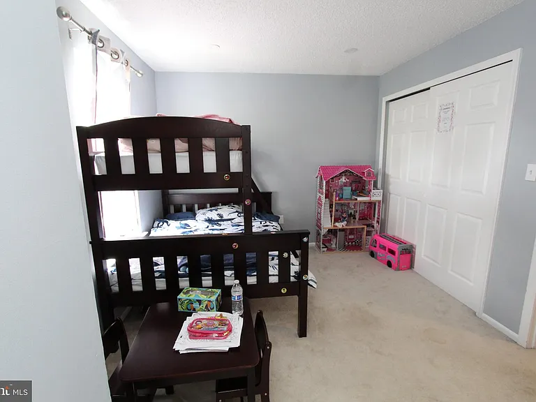 6 Halstead Pl — Photo 27