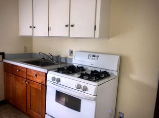 765 Park Ave APT 3C, Cranston, RI 02910