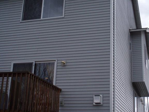 Deck at the back of home