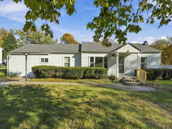 738 N Buena Vista St, Newark, OH 43055