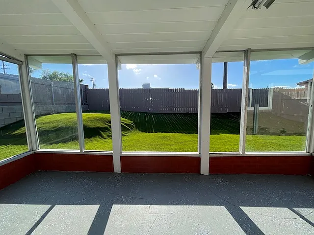 92 Glover Ct — Photo 5