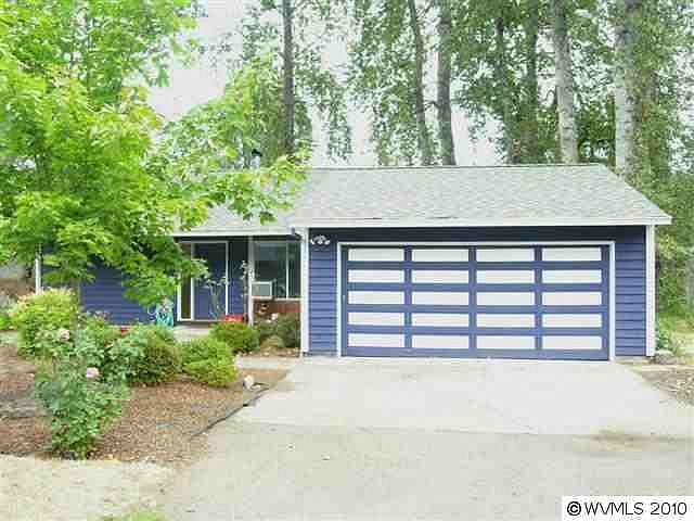 2nd image of 3871 Friar Ct SE