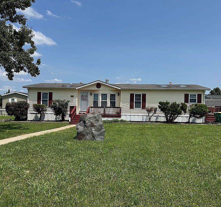 1st image of 911 Laura Lee Cir