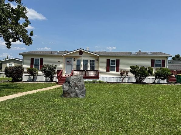 911 Laura Lee Cir