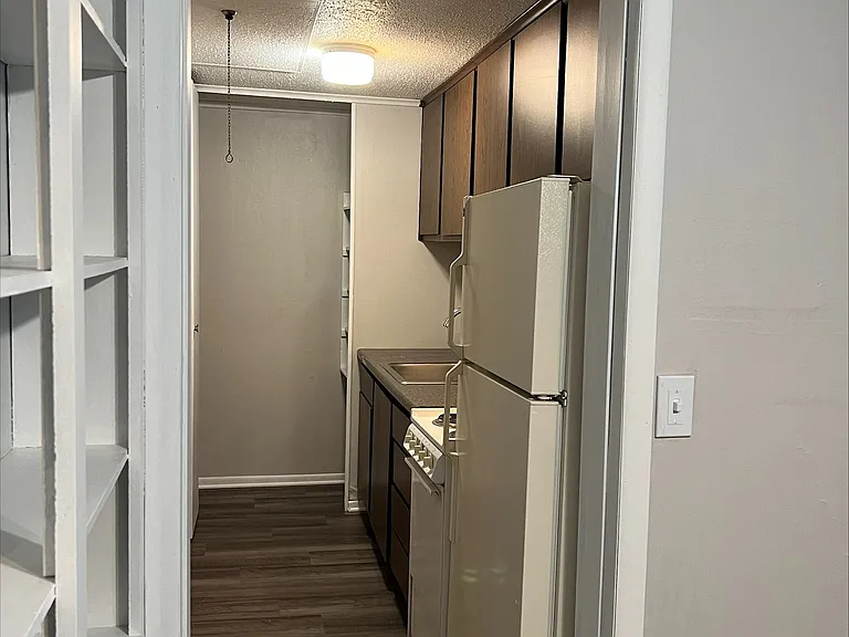 Treeborn Apartments — Photo 16