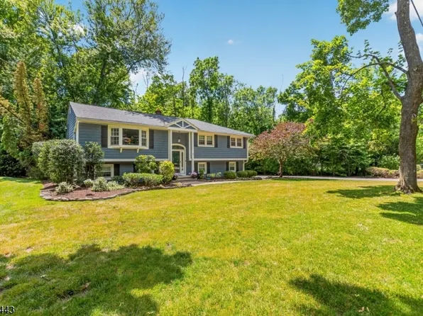 5 Drexel Ct, Parsippany-Troy Hills Twp., NJ 07005