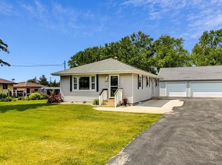 25206 Kickapoo Dr, Kansasville, WI 53139