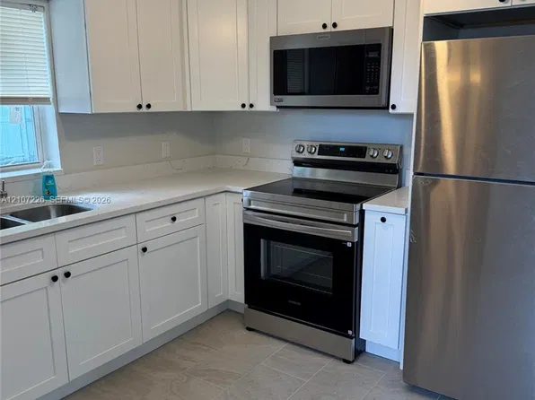 704 NW 5th Ave APT 1-4, Pompano Beach, FL 33060