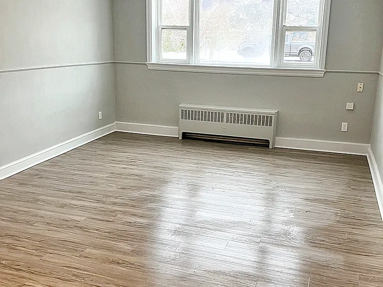 401 Tillbury Ave — Photo 7