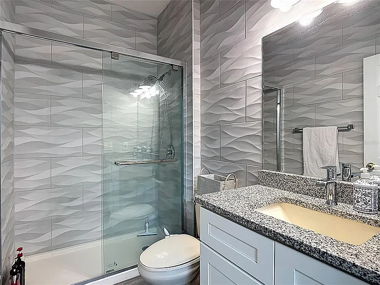 4608 Cumbrian Lakes Dr — Photo 32