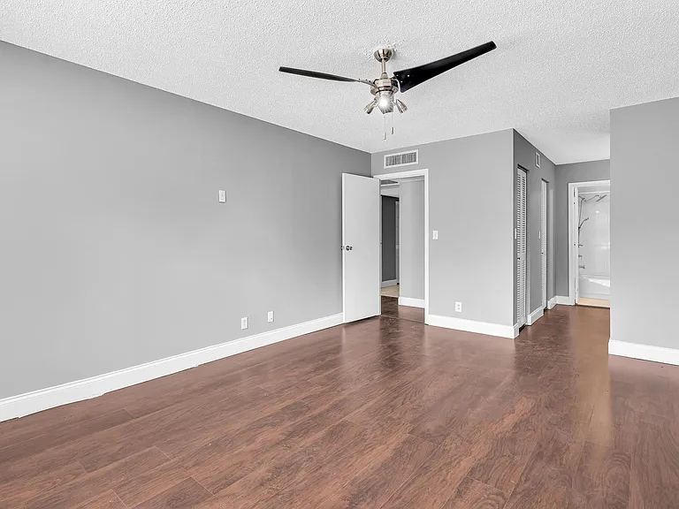 5961 N Falls Circle Dr #309 — Photo 28
