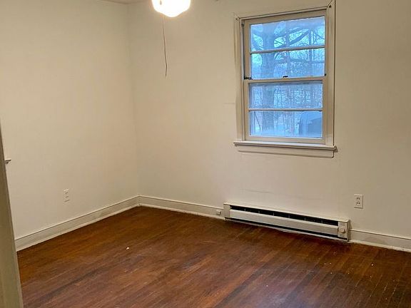 5th image of 2916 Carroll Ave