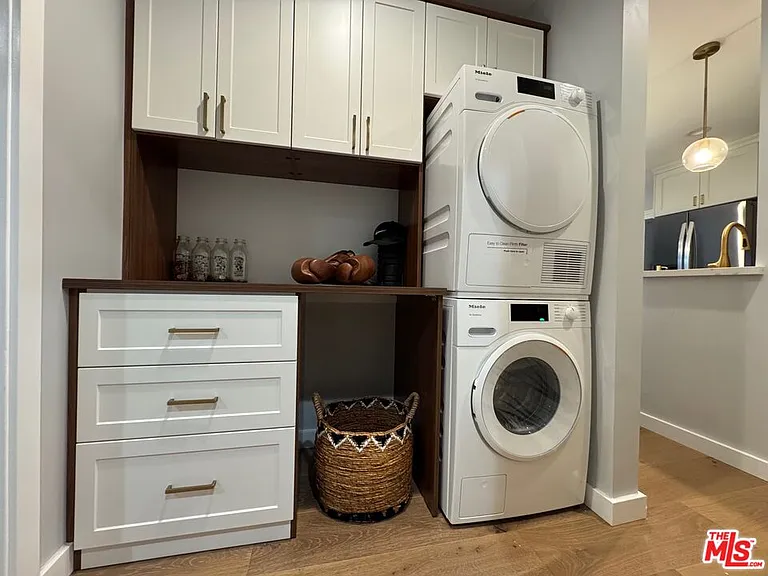 9005 Cynthia St #214 — Photo 31