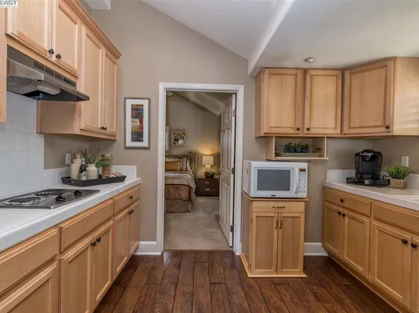 3004 Lusitana Dr, Livermore, CA 94550