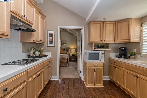 3004 Lusitana Dr Photo 1