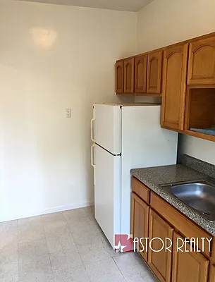 Rented by Astor Realty | media 35