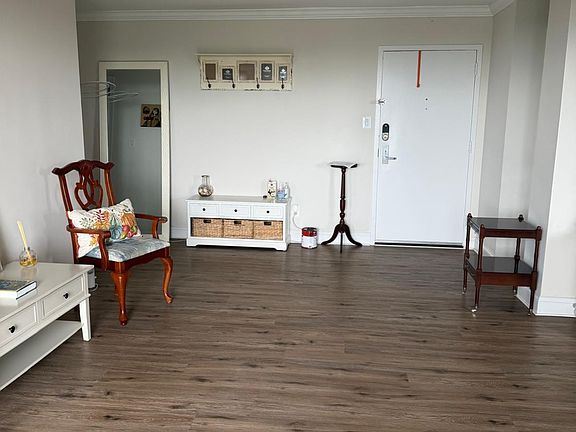 4th image of 2311 Pimmit Dr APT 1209