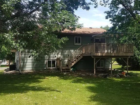 3rd image of 1940 Heritage Dr