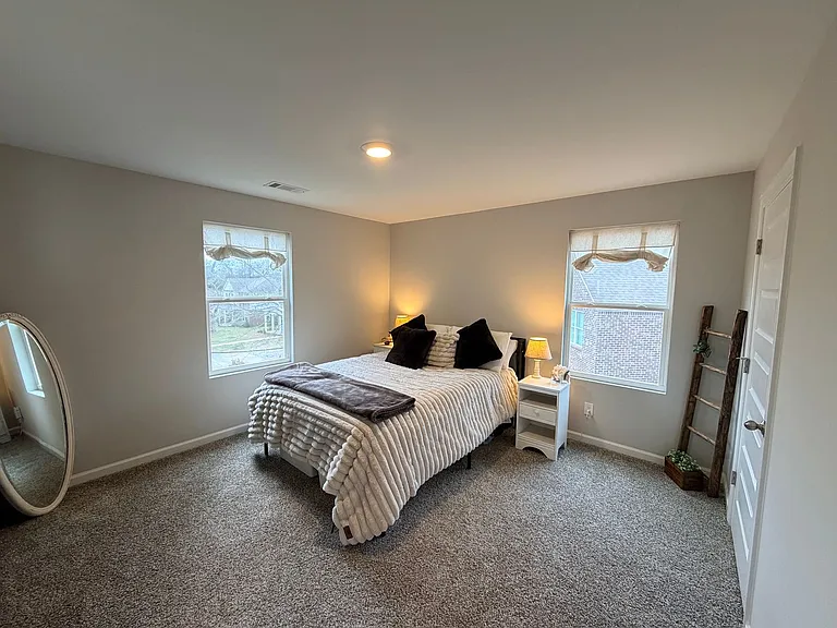 1620 Rosemary Park — Photo 13