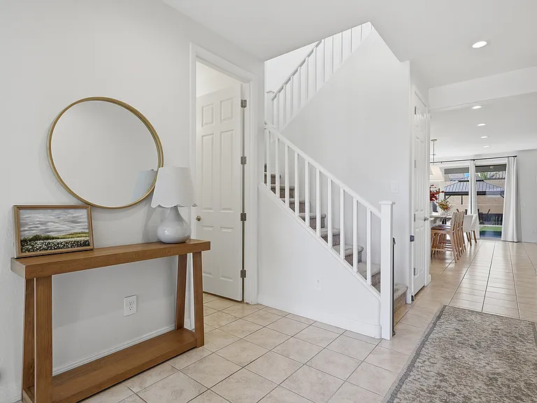20234 W Turney Ave — Photo 2