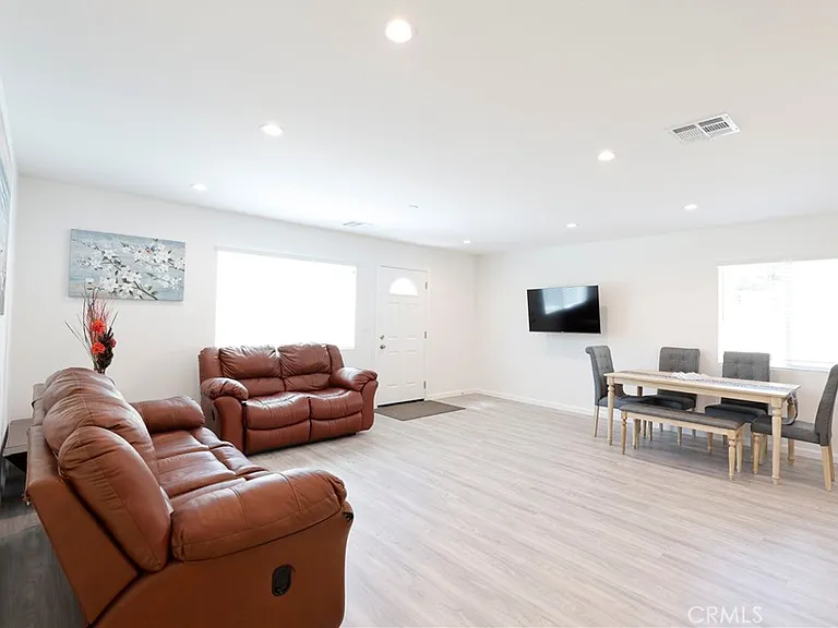 18623 Bryant St — Photo 6