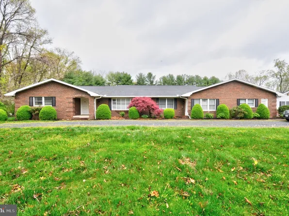 1541 Sam Mason Rd, Bunker Hill, WV 25413