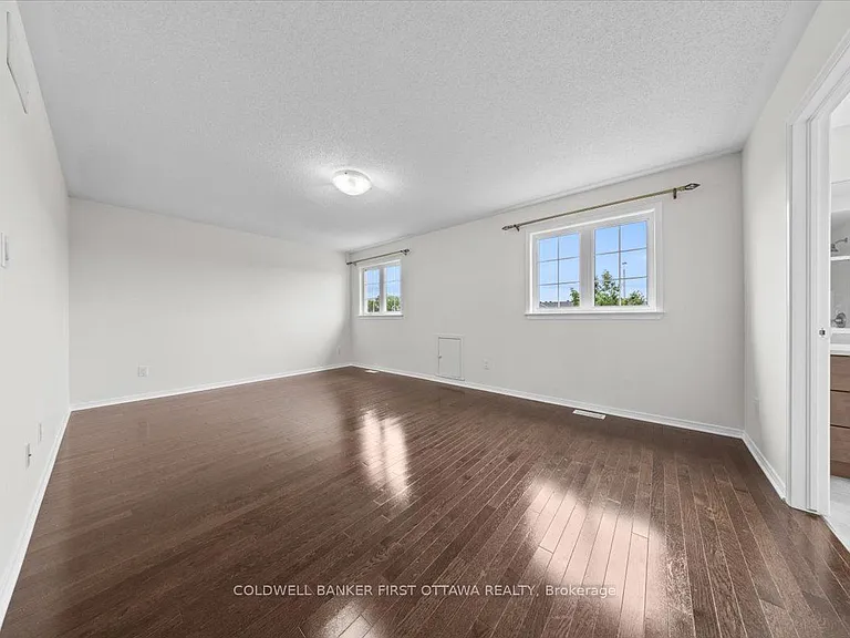 118 Culloden Cres — Photo 20