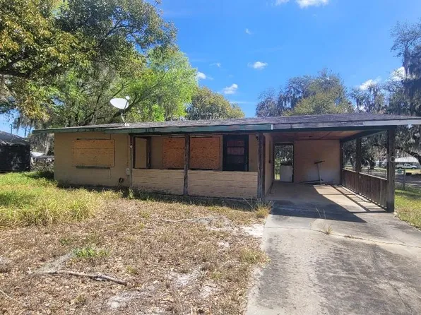 302 Woodham Ave, Frostproof, FL 33843