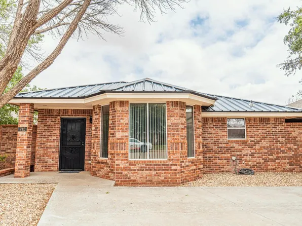 712 S Howell St, Brownfield, TX 79316