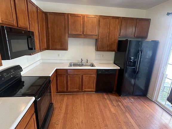 5th image of 1130 Renewal Pl Unit 100