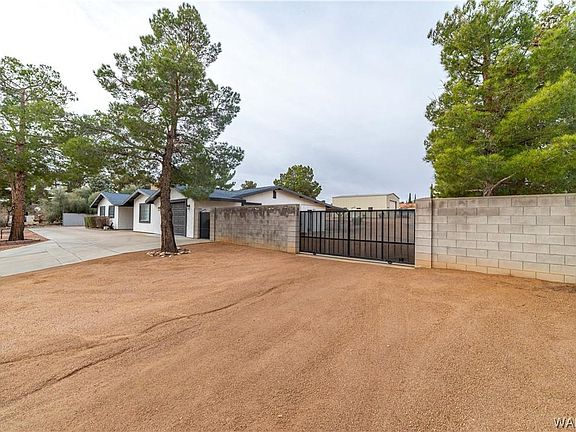 4th image of 3797 Cantle Dr
