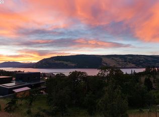 425 5th Ave #30, Mosier, OR 97040