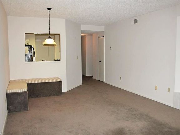 4th image of 26101 Village Ln APT 109