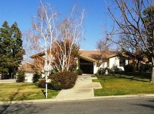 5917 Round Up Way, Bakersfield, CA