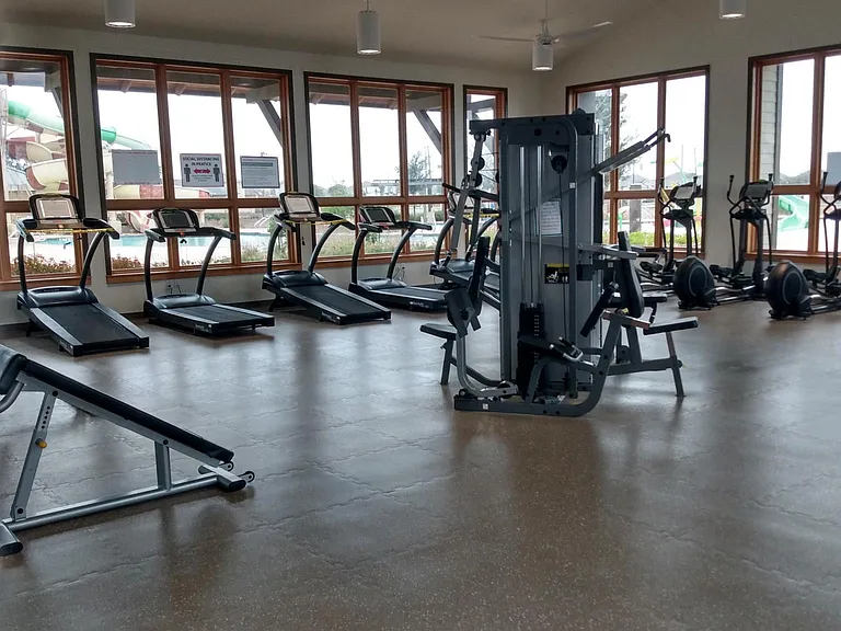 Valley ranch on site gymnasium