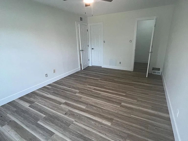380B Delancey Pl #B — Photo 19