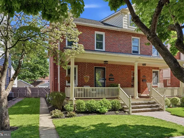 328 Dean St, West Chester, PA 19382