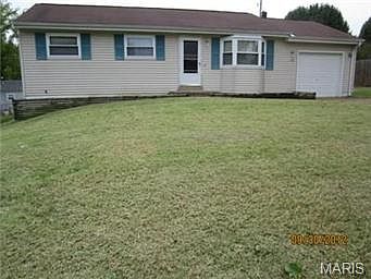 1st image of 172 E Marseille Dr