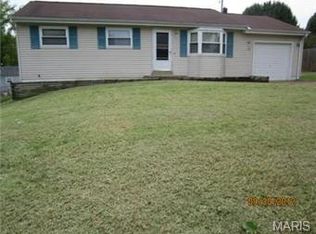 172 E Marseille Dr, Saint Louis, MO