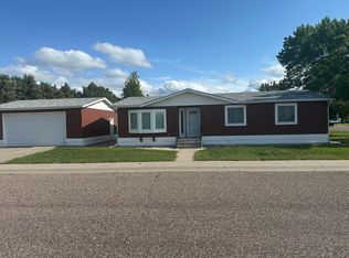 2157 W Cedar St, Wheatland, WY 82201