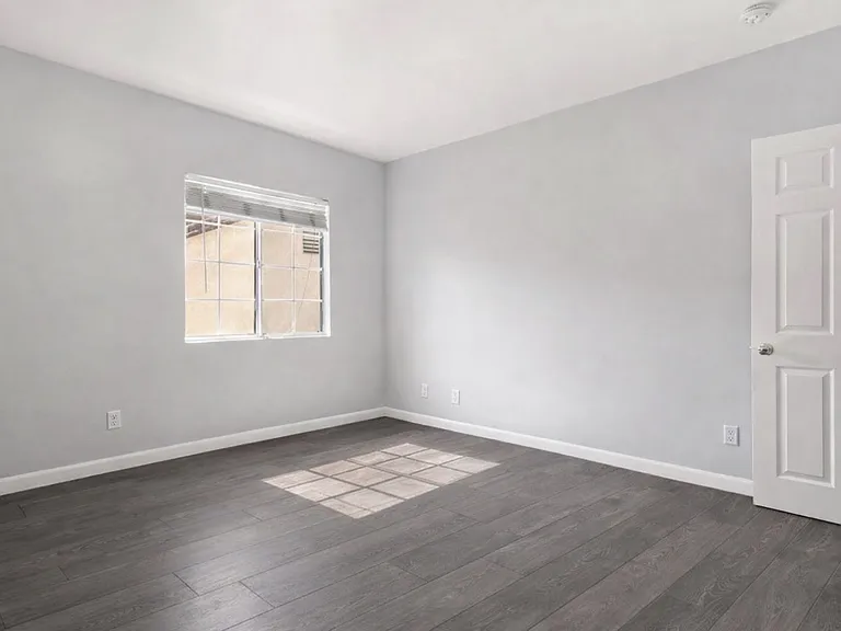 1414 E Acacia Ave — Photo 10