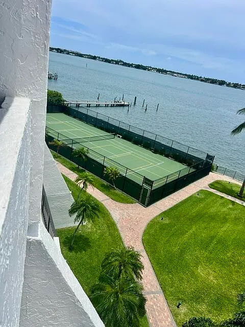 2 bed, 2.0 bath, 1235 sqft, $2,500 — Photo 3