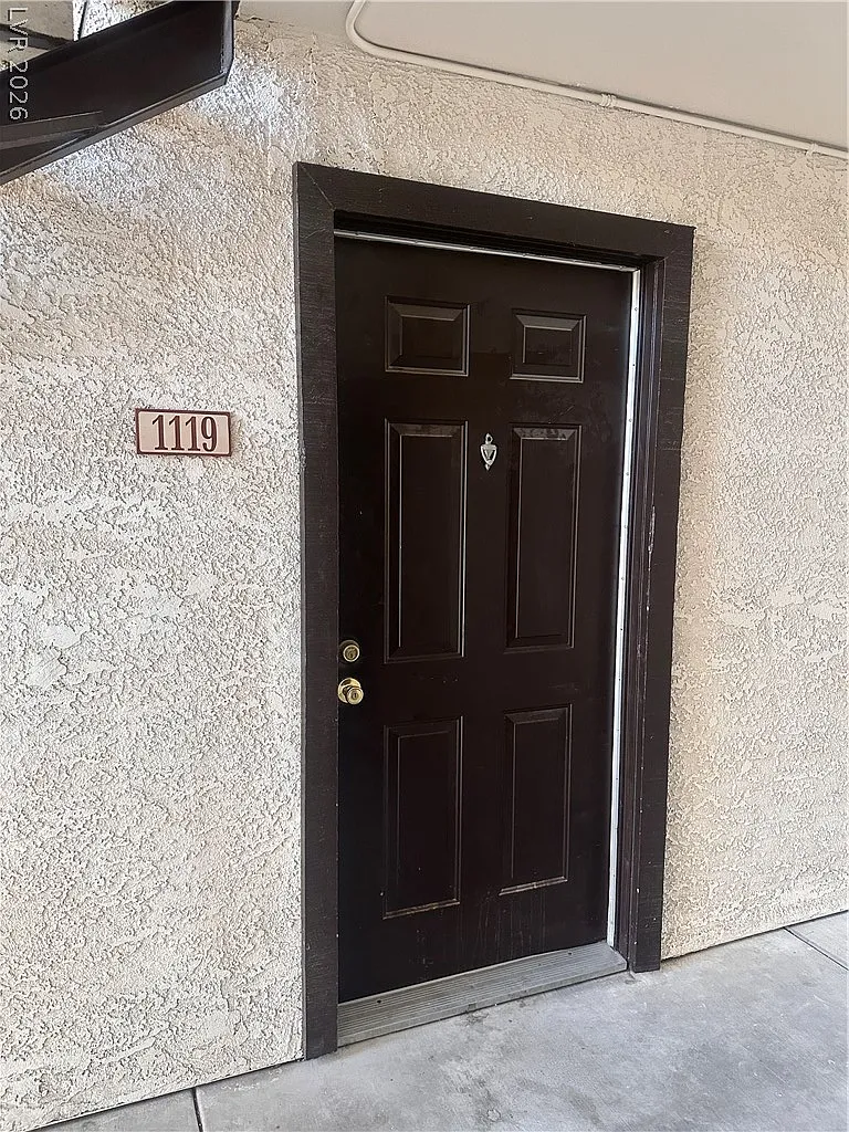 2 bed, 2.0 bath, 1128 sqft, $1,295 — Photo 1