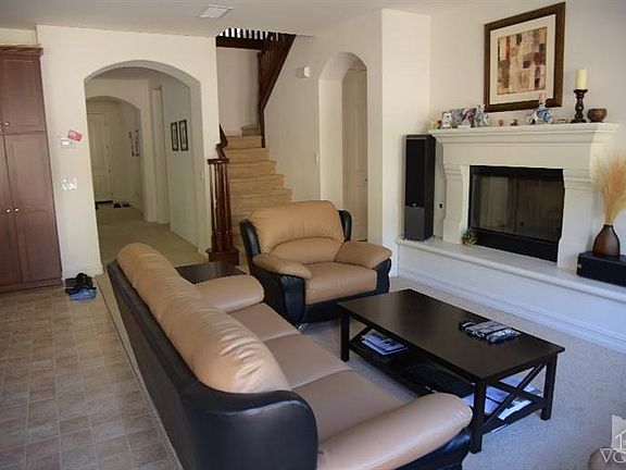 5th image of 476 Commons Park Dr