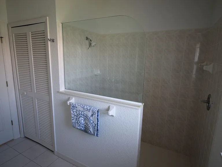 450 Sorrento Ct — Photo 26