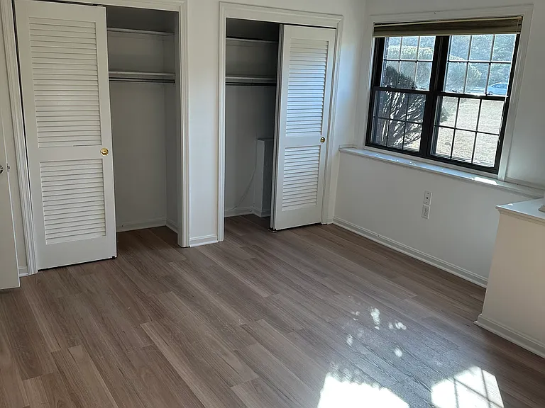 50 Spencer Rd #18L — Photo 4