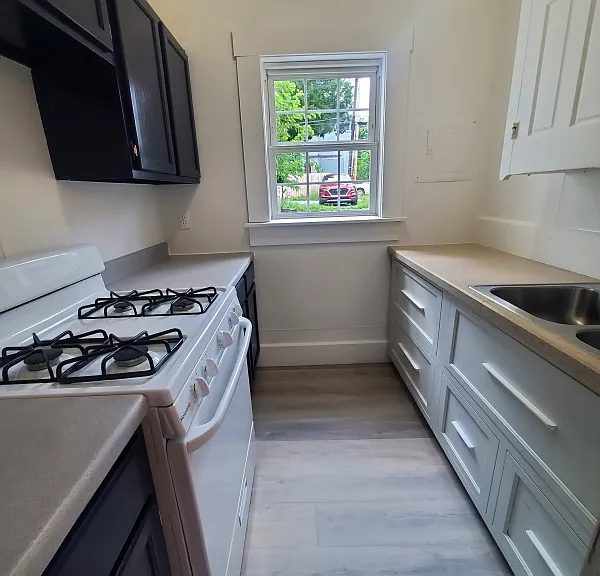 126 W Jackson St #1 — Photo 3