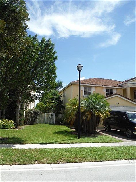 2nd image of 5090 SW 158th Ave