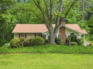 303 Stratford Dr, Seneca, SC 29678