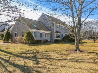 239 Gosnold St, Barnstable, MA 02630